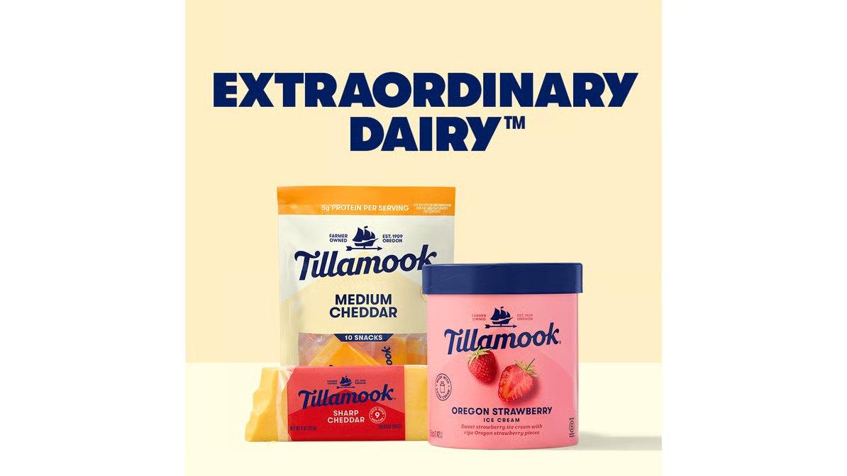 Tillamook Ice Cream Old Fashioned Vanilla (1.5 qt) - Image 5