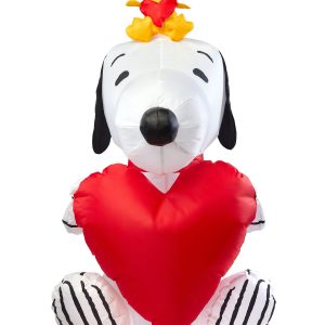 4.5 Foot Peanuts Snoopy and Woodstock Valentine's Heart Inflatable Lawn Decoration