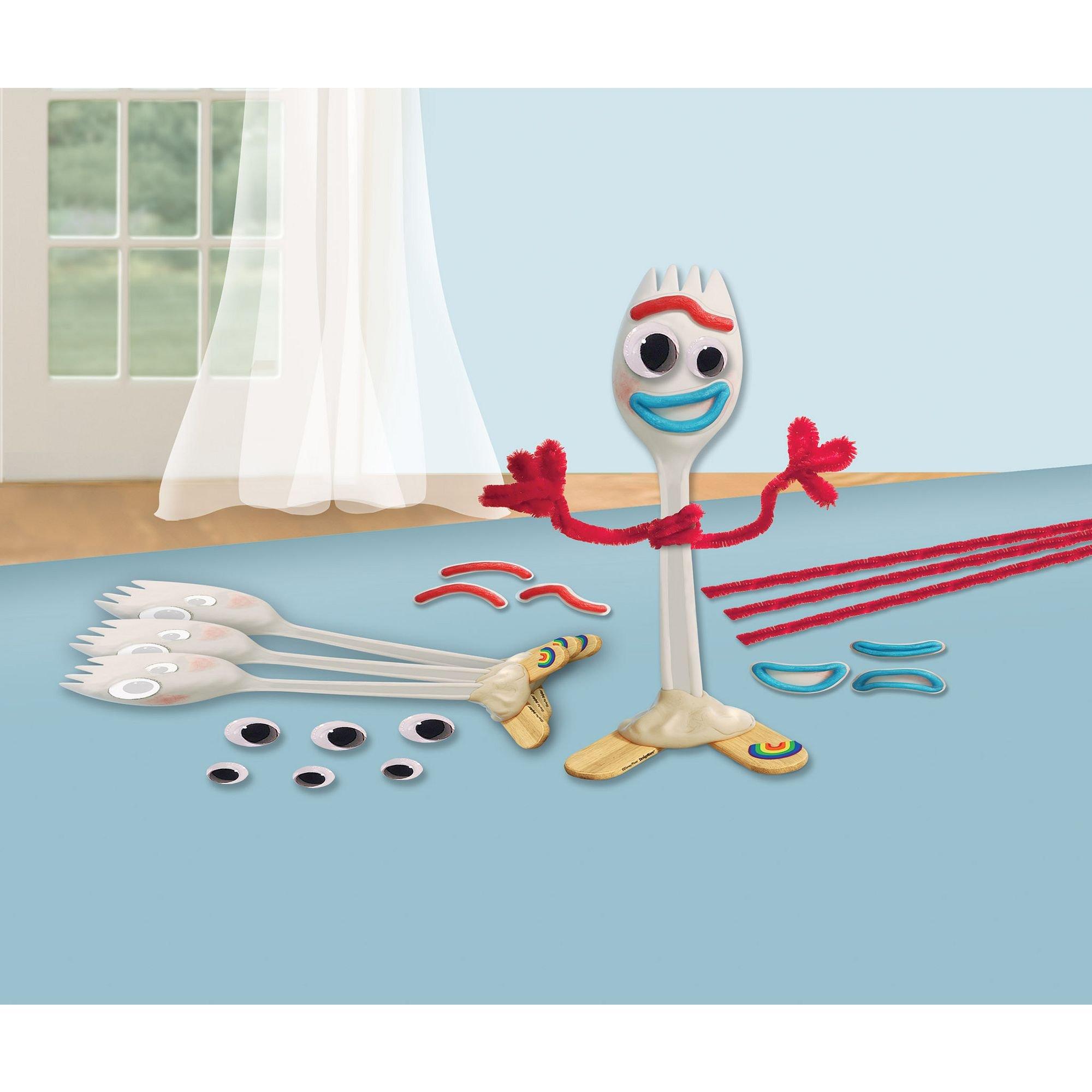 Toy Story Craft Kit for 4 - Image 6